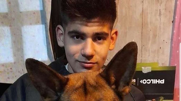 Lucas Iván Cancino (17) fue asesinado frente a la casa de sus abuelos.