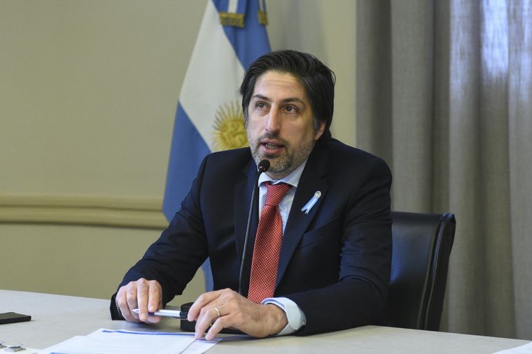 El ministro Trotta presentó los protocolos básicos para la vuelta a clases presenciales