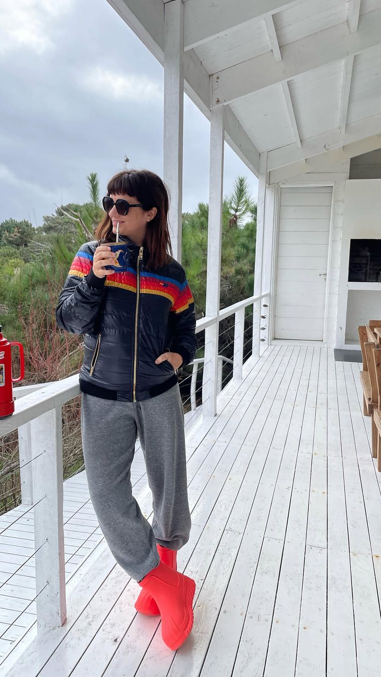 Griselda Siciliani y sus red boots. Griselda Siciliani y sus red boots.