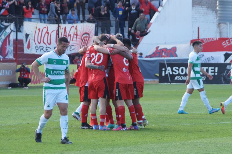 El Cruzado recuperó la punta de la Primera Nacional Foto: Victoria Vargas/Prensa Maipú