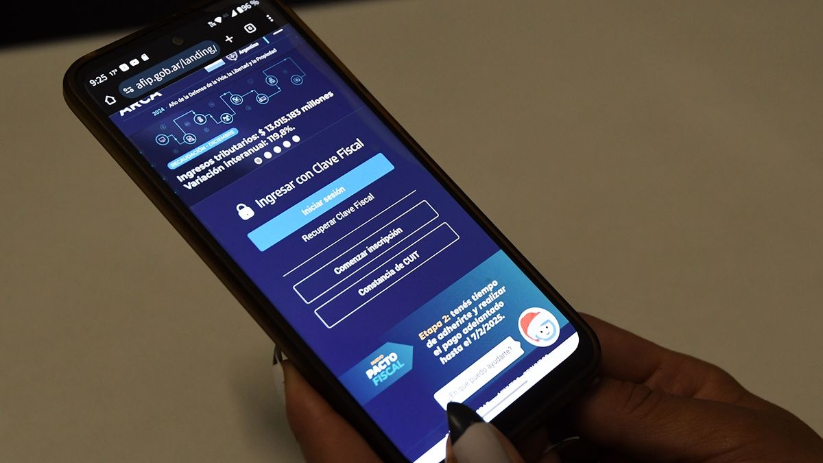 Transferencias y billeteras virtuales: desde qué monto te puede mirar ARCA en abril 2026