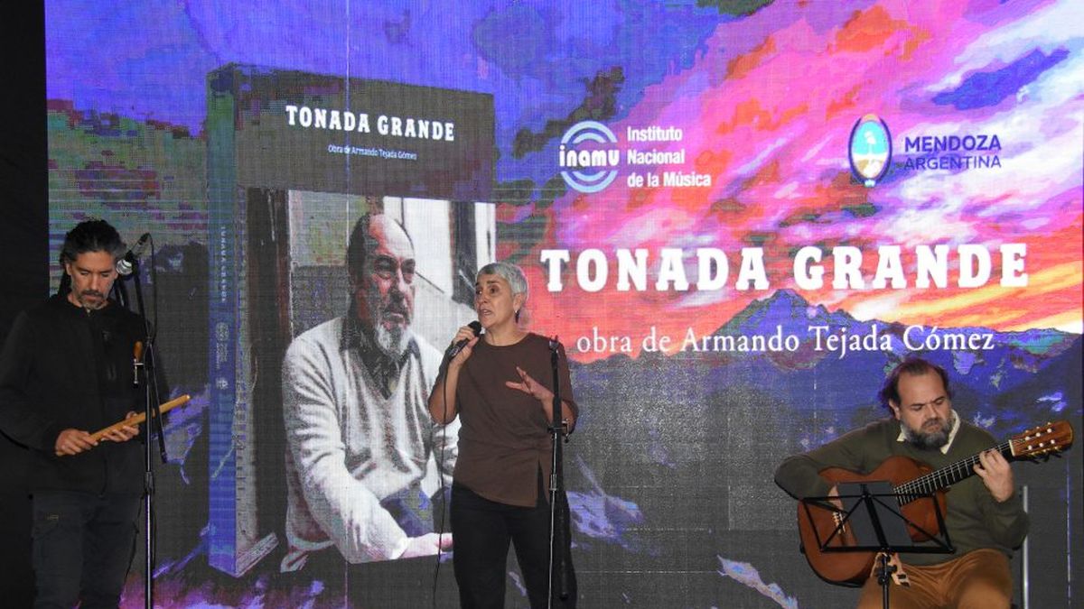 Presentaron "Tonada grande", el libro que recupera la obra d