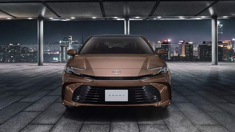 Toyota Camry 2025