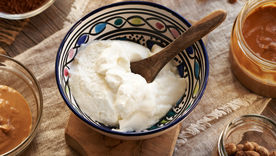 en este verano aprende a preparar yogur griego sin azucar ¡y sin maquinas! en este verano aprende a preparar yogur griego sin azucar ¡y sin maquinas!