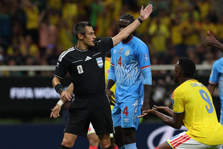 FIFA analiza un cambio histórico en los penales que podría debutar en los 16avos de final de este Mundial.