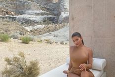 increible: la brillante foto de kylie jenner causo la reaccion de rosalia y de kris jenner