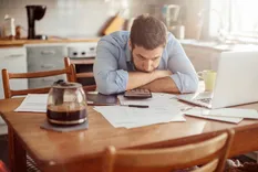 Para muchos trabajadores precarios la reforma laboral no cambia nada, porque si nunca tuvieron derechos formales, cambiar las reglas del juego formal no los afecta, están fuera del juego.