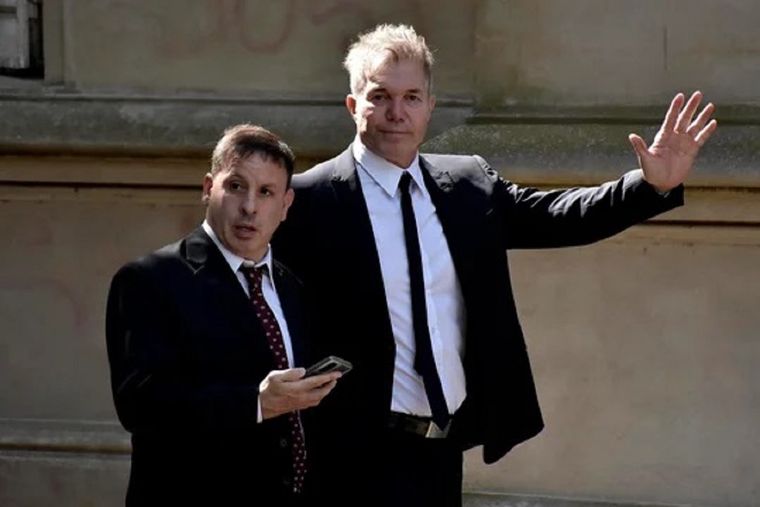 El abogado Fernando Burlando estuvo de vacaciones en Miami y fue muy criticado en las redes sociales Foto: NA