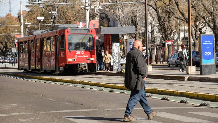 El día se presentará algo nublado y con poco cambio de la temperatura. 