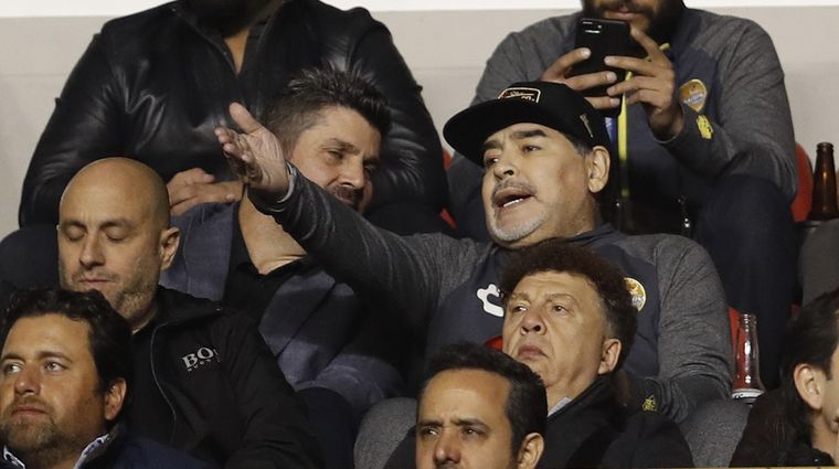 Bragarnik junto a Maradona en México. publicada en Goal Foto: publicada en Goal
