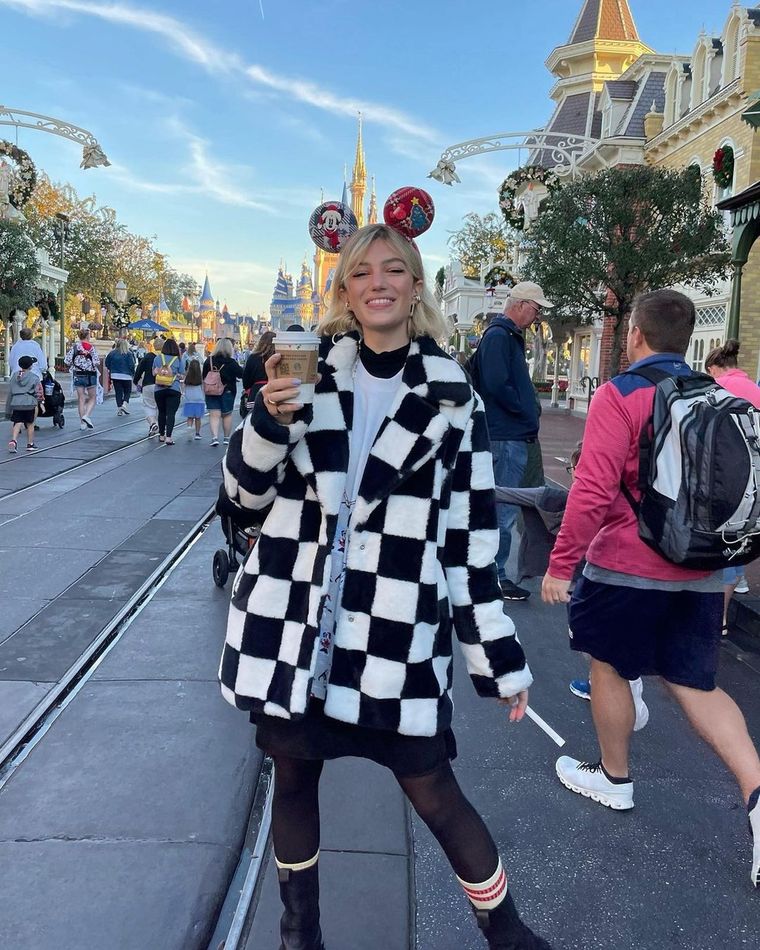 Stefi Roitman y Sofía Reyes se animan a un estampado tendencia 2022 Foto: Instagram