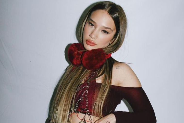 Este es el parecido de una cantante con la increíble Angela Torres. Foto: Instagram @angelatorres