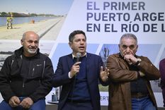 Axel Kicillof encabezó en Ensenada el primer Encuentro Multisectorial sobre Marina Mercante, Industria Naval y Vías Navegables.