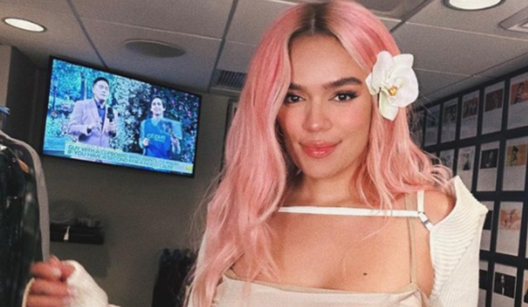 Karol G consiguió revancha de la fallida producción para GQ y celebró en sus redes la foto sin Photoshop ni filtros de una nueva tapa de revista. Foto: Instagram @karolg