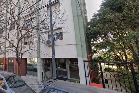 Según las pericias, la fuga de monóxido de carbono pudo haber afectado a los pisos adyacentes debido a la ventilación del edificio. Según las pericias, la fuga de monóxido de carbono pudo haber afectado a los pisos adyacentes debido a la ventilación del edificio.