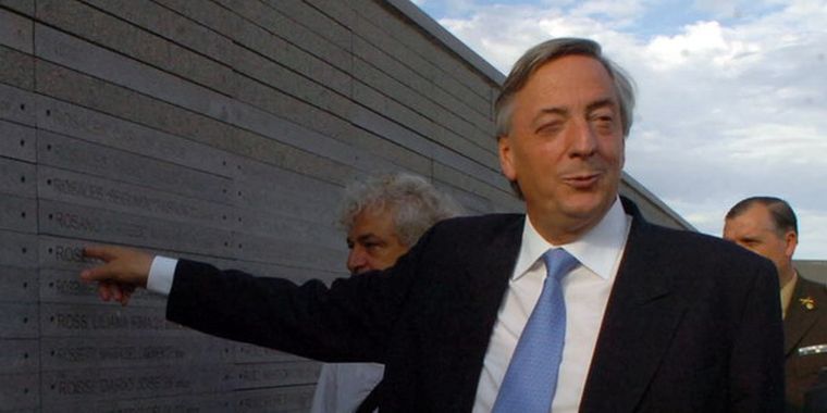 Kirchner planea una gran reorganización democrática del PJ. Foto: NA