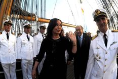 al cantinero de la fragata libertad lo tuvieron 7 anos en negro