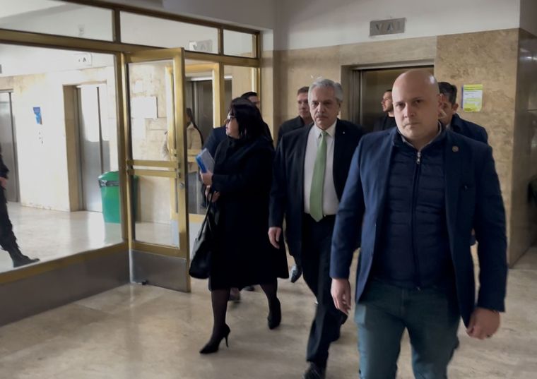 Alberto Fernández declaró en la causa Nación Seguros
