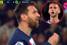 ¿Qué hacés?: la bronca de Messi con otro jugador de Países Bajos.