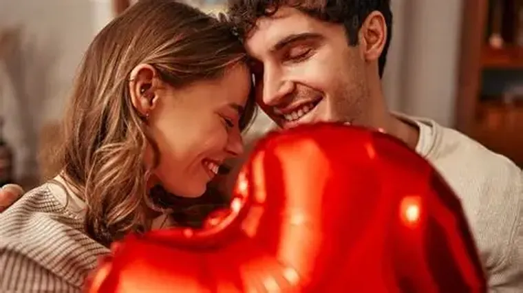 Cada 14 de febrero celebramos a San Valentín, patrono de los enamorados. Cada 14 de febrero celebramos a San Valentín, patrono de los enamorados.