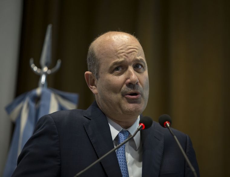 Federico Sturzenegger habló de su vínculo con Macri y Caputo.