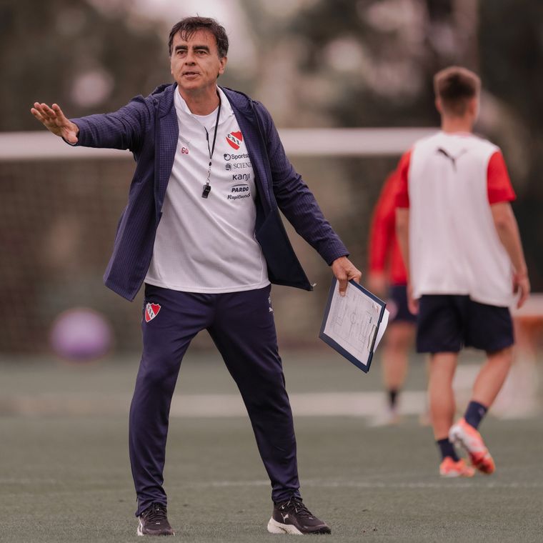 El Independiente de Quinteros depende de Racing para jugar copas internacionales en 2026. El Independiente de Quinteros depende de Racing para jugar copas internacionales en 2026.