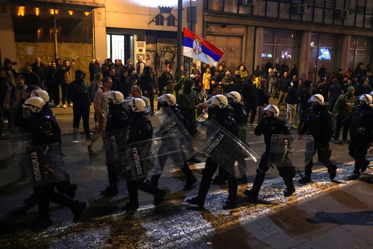 Las protestas buscan la destitución del presidente Aleksandar Vucic Foto: EFE