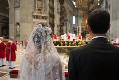 otra reforma de francisco: avanza sobre el matrimonio catolico