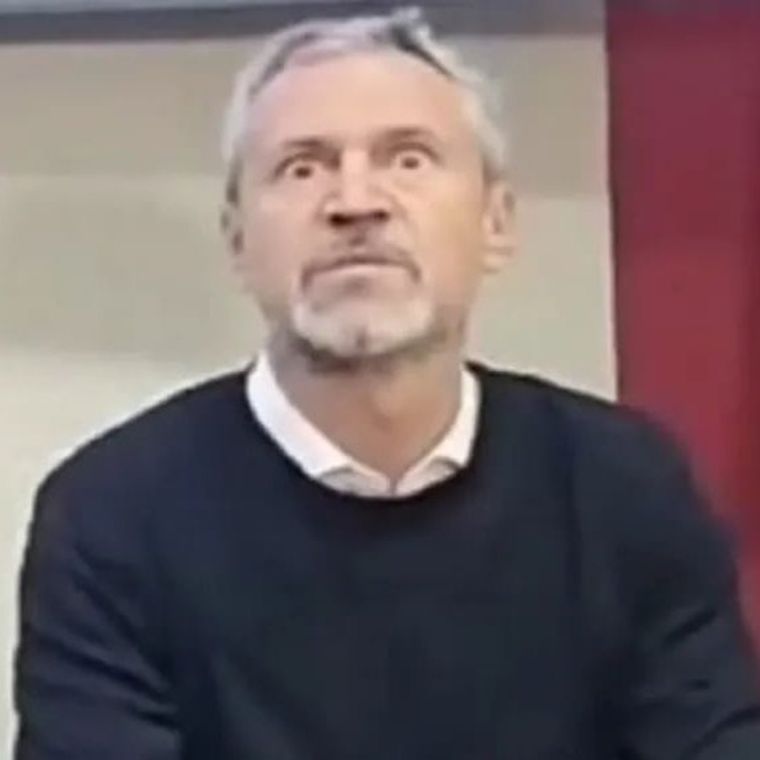 Los curiosos gestos de Mario Peña Foto: Captura de Video