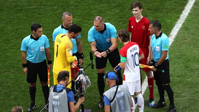 Pitana fue el árbitro del partido inaugural y de la final en Rusia 2018.