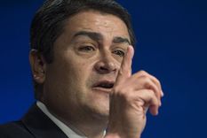 La justicia de EE.UU. acusó a Hernández de convertir a Honduras en un "narcoestado" para enriquecerse y mantenerse en el poder.