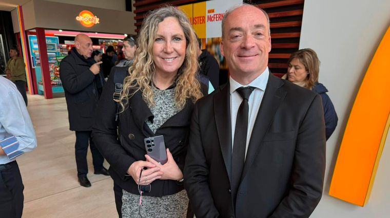 Silvana Biagiotti y Miguel Osimani, de Mendoza Bureau. Silvana Biagiotti y Miguel Osimani, de Mendoza Bureau.
