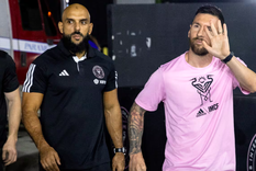 Messi, Cheuko y un nuevo escenario desde ahora. Foto: EFE