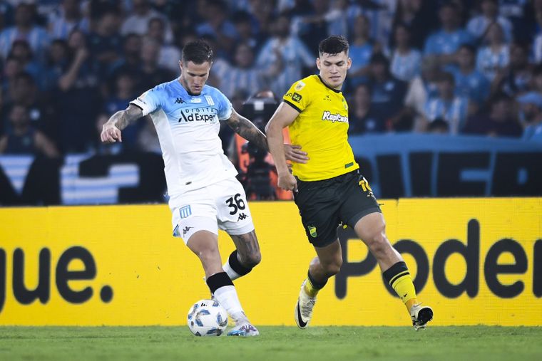 Racing y Defensa igualan en el Cilindro. Foto: @RacingClub