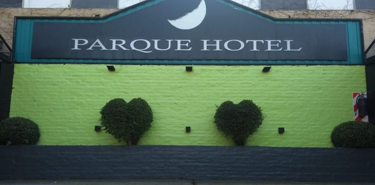 El conflicto ocurrió en el hotel alojamiento Parque Hotel de La Plata Foto: Crédito foto: 0221.com.ar