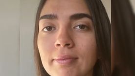 La madre de la joven cree que su hija está secuestrada. La madre de la joven cree que su hija está secuestrada.