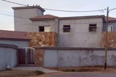 El frente de la casa de Lobos actualmente. Foto: Gentileza El frente de la casa de Lobos actualmente. Foto: Gentileza