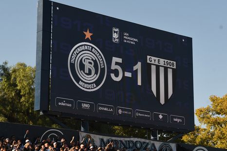 Independiente se quedó con el superclásico mendocino y desató la fiesta en el Gargantini Independiente se quedó con el superclásico mendocino y desató la fiesta en el Gargantini