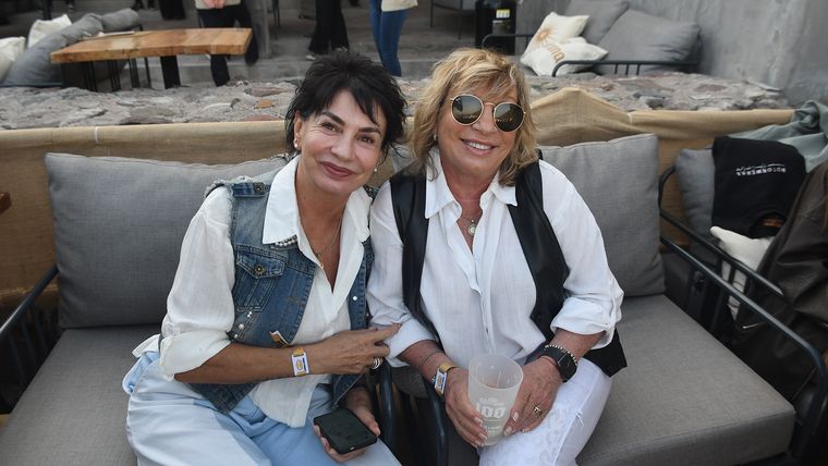 Adriana Dutrús y Cuqui Martínez. Adriana Dutrús y Cuqui Martínez.