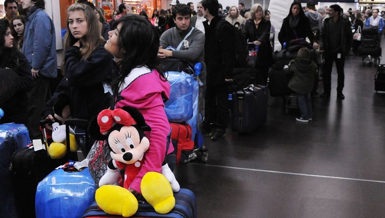 Cuánto cuestan los vuelos nacionales en vacaciones de invierno Foto: NA