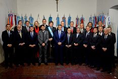 El Gobierno ya sumará la adhesión de 8 nuevos gobernadores a las medidas para sacar los dólares del colchón de los ahorristas. El Gobierno ya sumará la adhesión de 8 nuevos gobernadores a las medidas para sacar los dólares del colchón de los ahorristas.