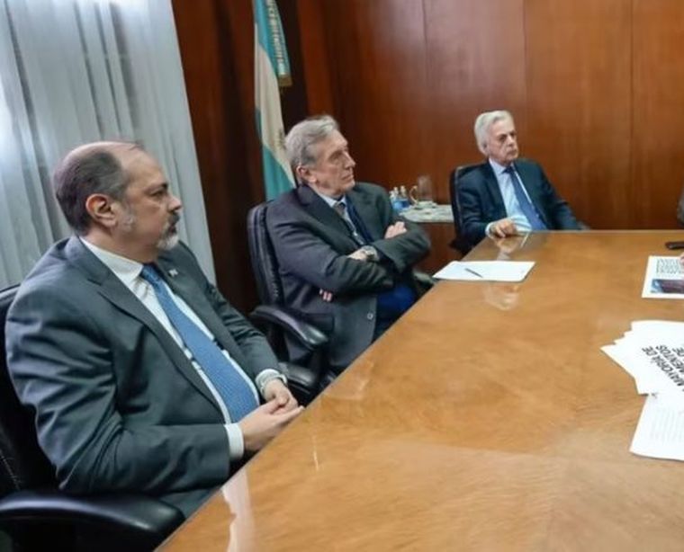 Los Camaristas Roberto Boico, Eduardo Farah y Martin Iruruzun Los Camaristas Roberto Boico, Eduardo Farah y Martin Iruruzun
