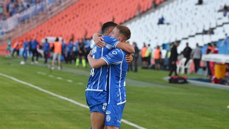 Godoy Cruz está cada vez más cerca de la Libertadores. Foto: Santiago Tagua / MDZ