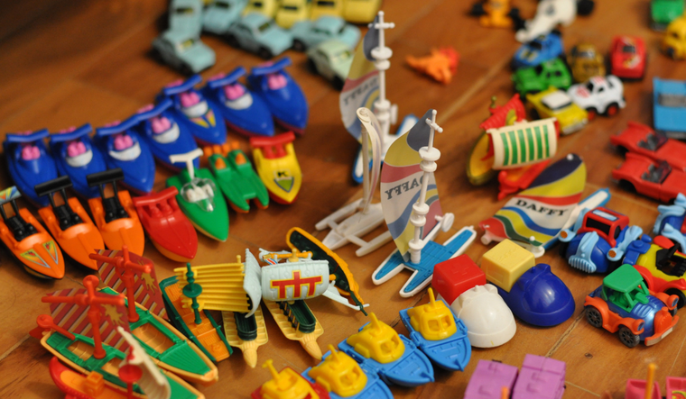 El juego es vital para el desarrollo emocional, físico y cognitivo de los niños. El juego es vital para el desarrollo emocional, físico y cognitivo de los niños.