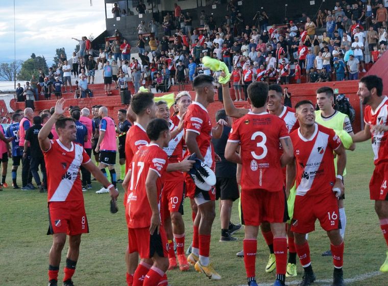 Delirio en el Omar Higinio Sperdutti. Foto: Prensa Maipú
