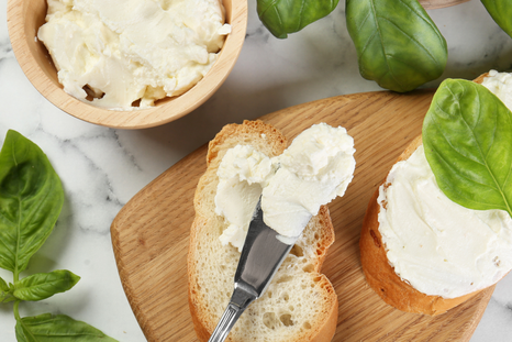 Seguí todos los pasos de esta receta para preparar queso crema casero Seguí todos los pasos de esta receta para preparar queso crema casero