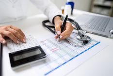 Los monotributistas deben elegir una obra social habilitada para activar su cobertura médica. Los monotributistas deben elegir una obra social habilitada para activar su cobertura médica.