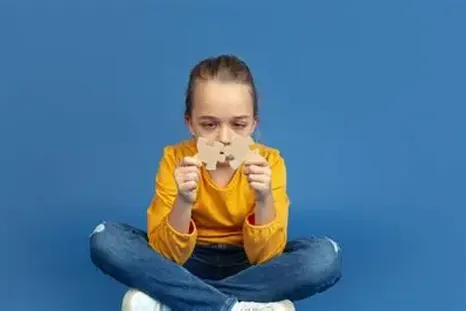 Según estadísticas internacionales, al menos 1 de cada 36 niños presenta Trastorno del Espectro Autista. Según estadísticas internacionales, al menos 1 de cada 36 niños presenta Trastorno del Espectro Autista.