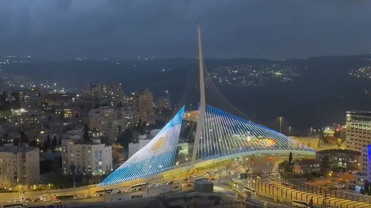 Jerusalén se iluminó con los colores argentinos por la visita de Milei