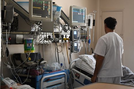 Cómo defenderte en caso de recibir maltratos en clínicas u hospitales.